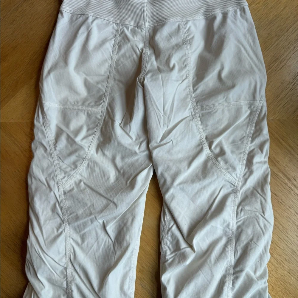 lululemon athletica Cream Cropped Cargo Pants - Picture 2 of 5